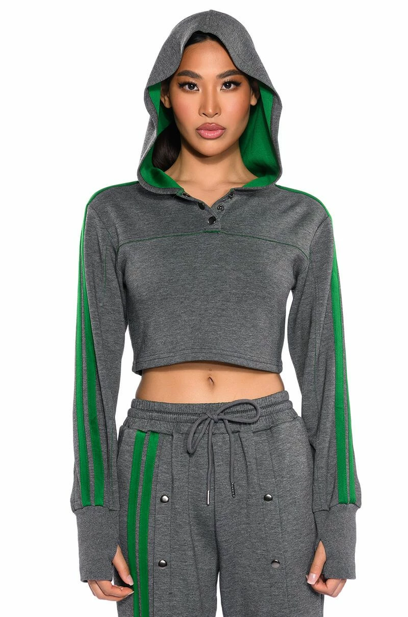 ACQUAINTED CROPPED HOODIE - Image 2