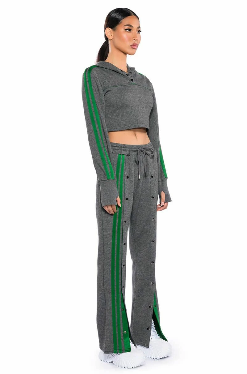 ACQUAINTED CROPPED HOODIE - Image 6