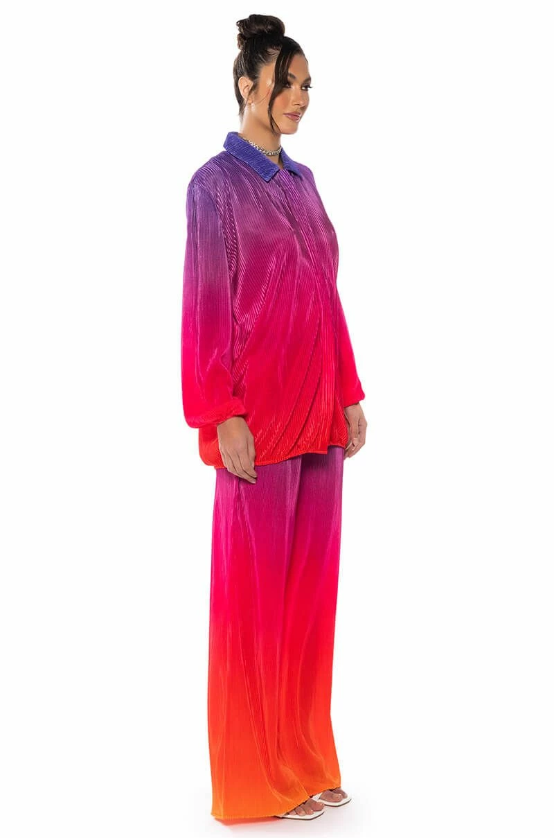 DAY TO NIGHT PLEATED SATIN BUTTON DOWN IN RED MULTI 5 DAY TO NIGHT PLEATED SATIN BUTTON DOWN IN RED MULTI - Image 5