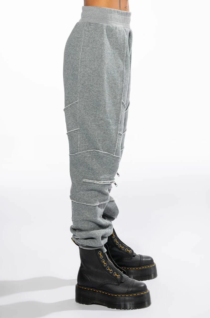 EFFORTLESS OVERSIZED JOGGER - Image 4