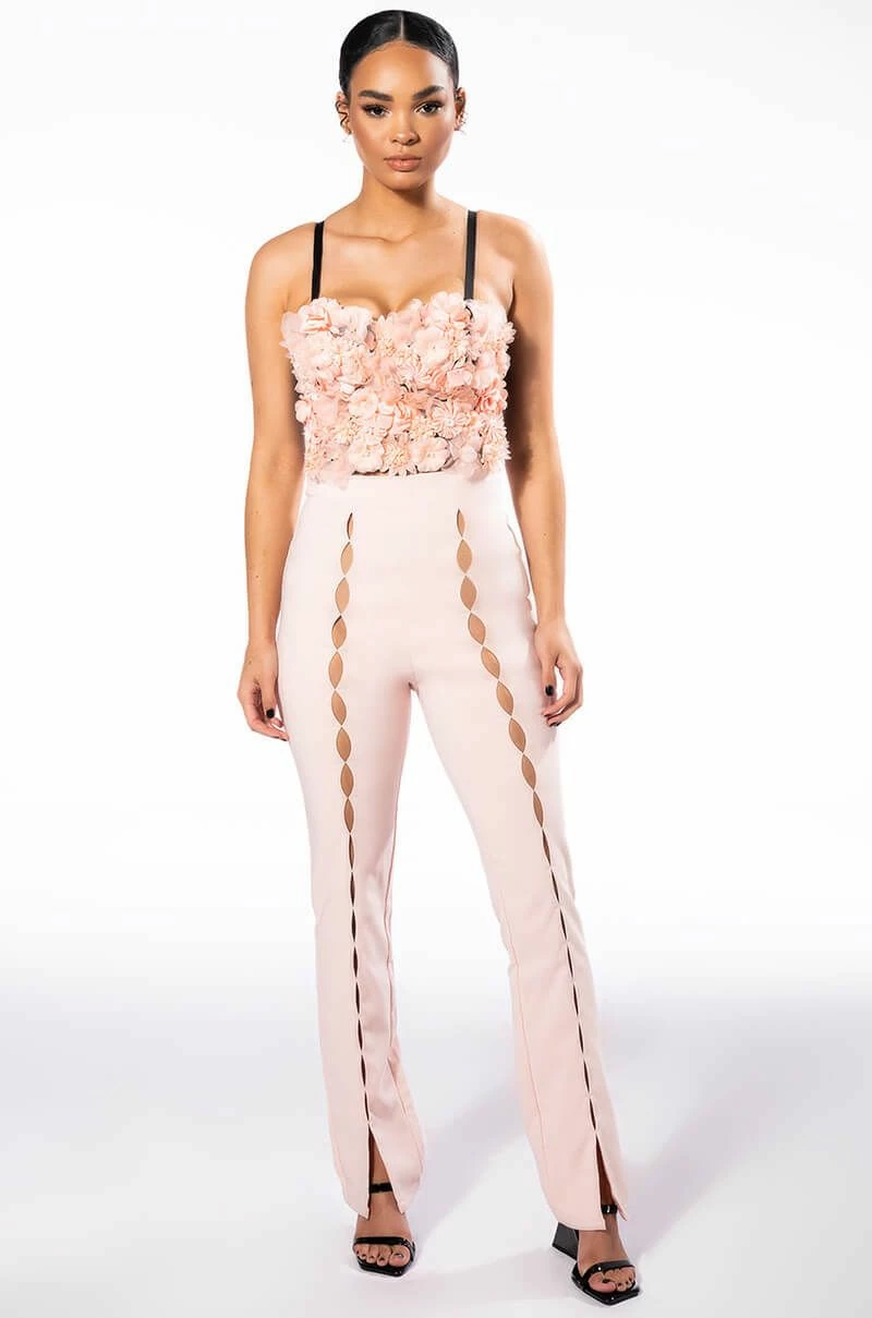 FULL BLOOM FLORAL CROP TOP - Image 9
