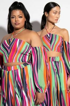 IVY SMOCKED HALTERNECK BLOUSE