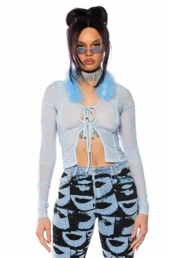 KEEP MY ATTENTION FEATHER DETAIL MESH TOP