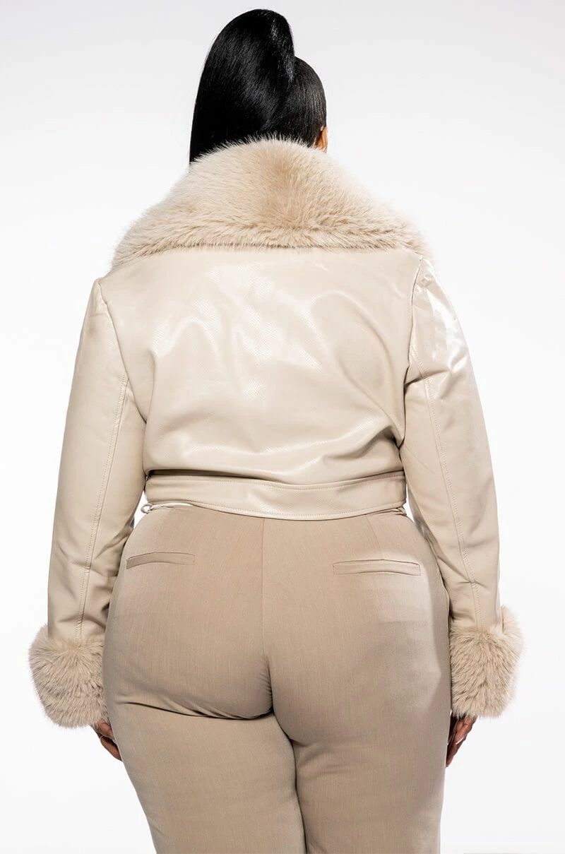 PLUS GISELE CROP MOTO BLAZER - Image 5