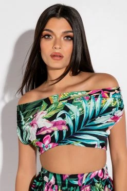QUALITY TIME FLORAL HALTER TOP