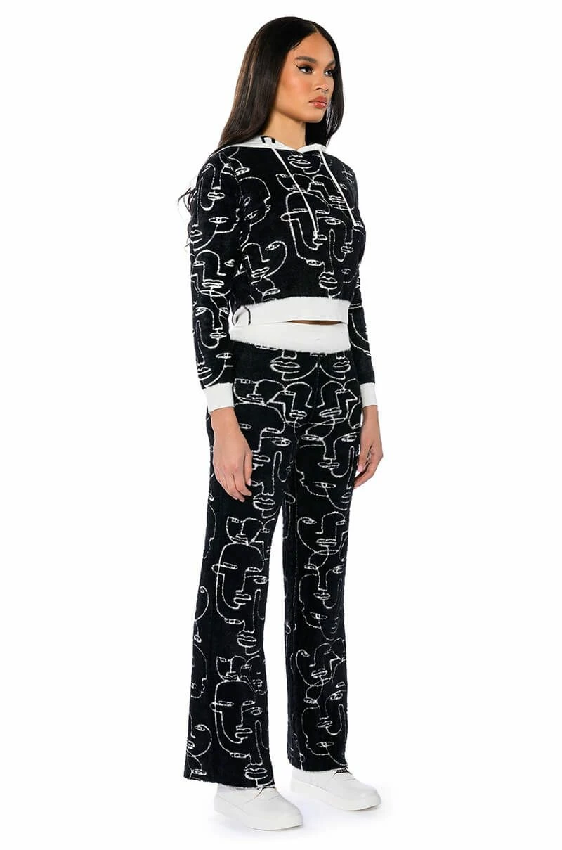 SHE'S GIVING ART REVERSIBLE LONG SLEEVE HOODED SWEATER - Image 6