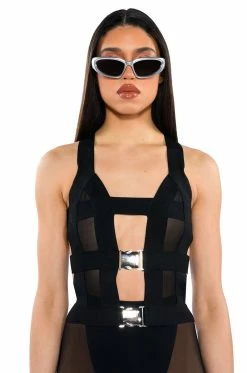 SNEAKY LINK BANDAGE CUTOUT TANK