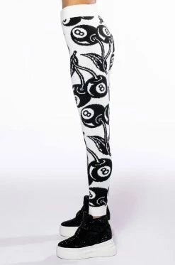 SWEET LUCK SWEATER LEGGING 10 SWEET LUCK SWEATER LEGGING -AKIRA store sweet luck sweater legging white black 4 4